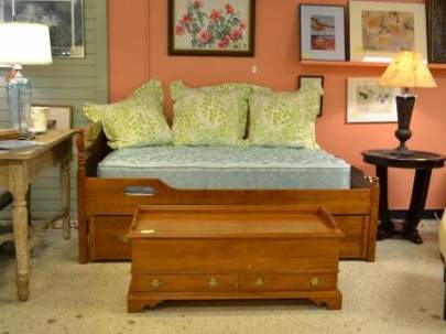 Ethan Allen trundle bed and trunk